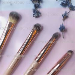 Кисть для теней Technic Fluffy Eyeshadow Brush 1970394 фото