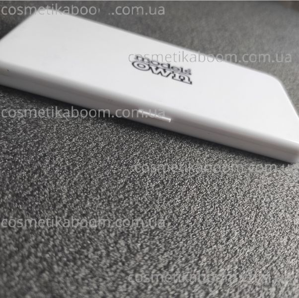 Палетка теней Models Own Barely There 2 Eyeshadow Palette 1970313 фото